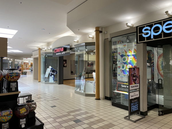 Bay City Mall (Bay City Town Center) - June 15 2022 Photo (newer photo)